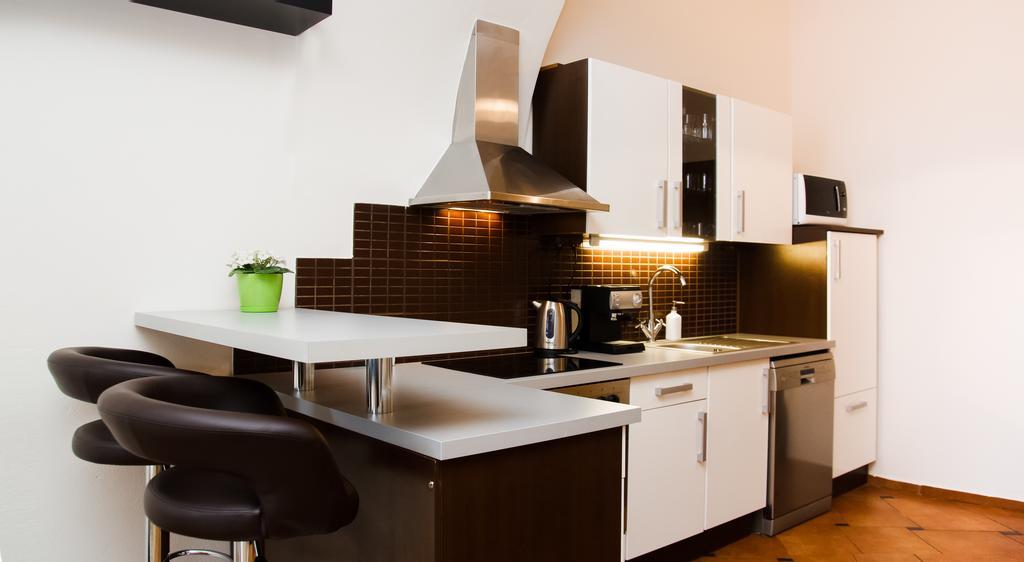 Leo Apartment Bratislava Exterior foto
